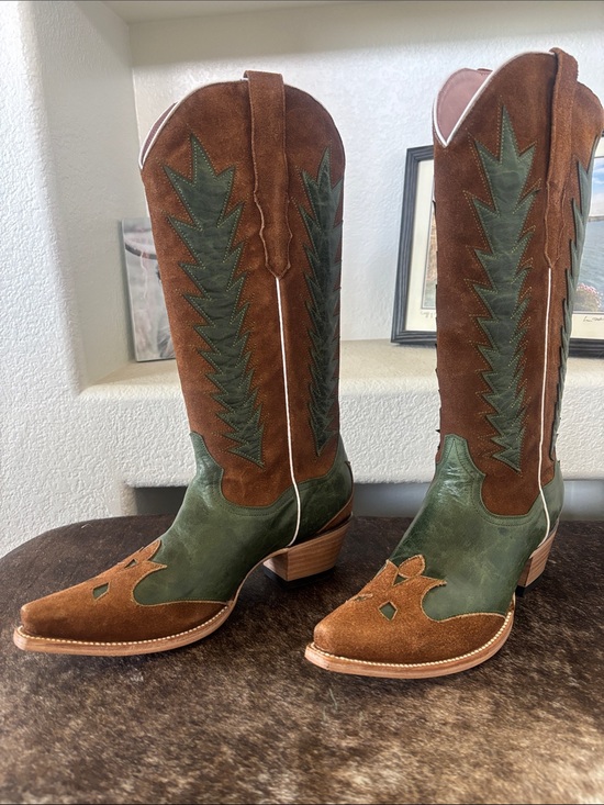 Turquoise Reata Shoes - Women's Two-Tone Brown and Green Suede Heeled Cowboy Boots